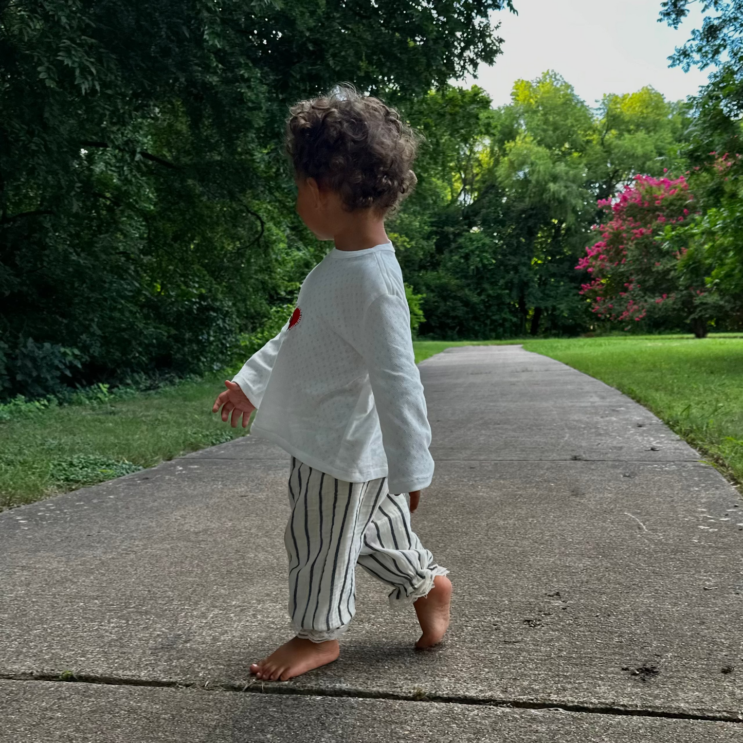 🌳 Raíz — Two-Piece Set (Lightweight Long-Sleeve Top + Pants)